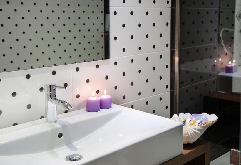 Номер Стандарт Трехместный, Aberratio Boutique