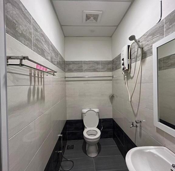 デラックススイート, Ada Hotel & Apartment