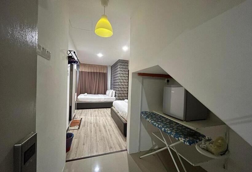 デラックススイート, Ada Hotel & Apartment