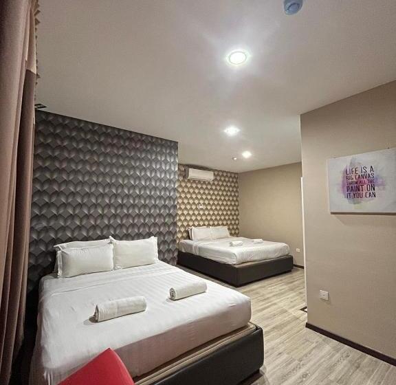 デラックススイート, Ada Hotel & Apartment