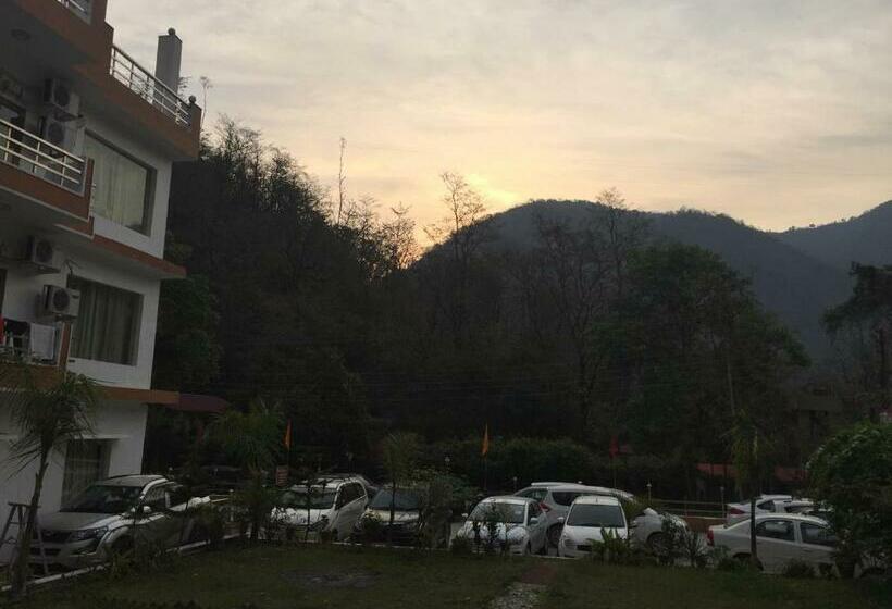 Pokój Deluxe z Balkonem, Chanakya Resort