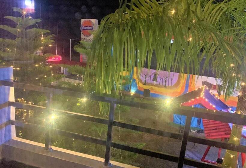 Pokój Deluxe z Balkonem, Chanakya Resort