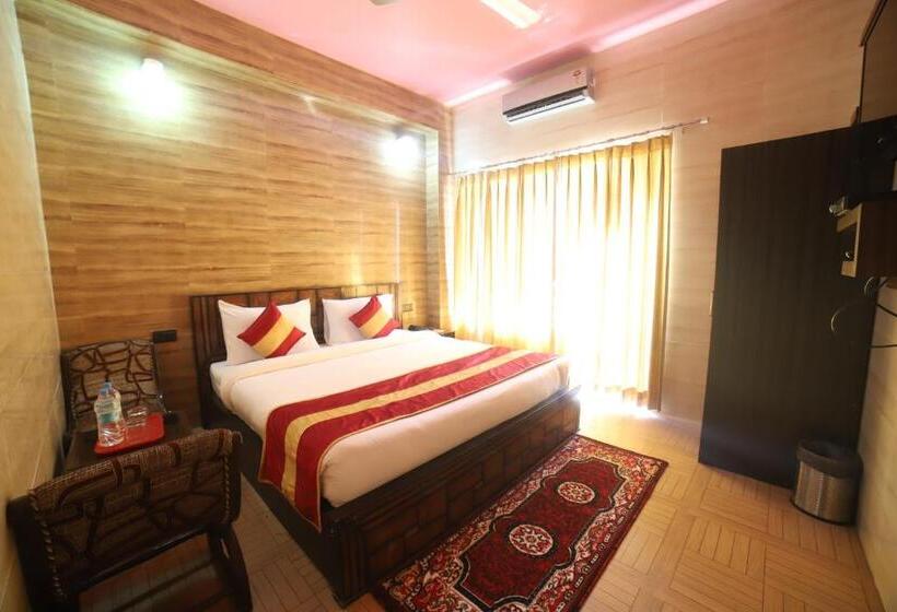 Pokój Deluxe z Balkonem, Chanakya Resort