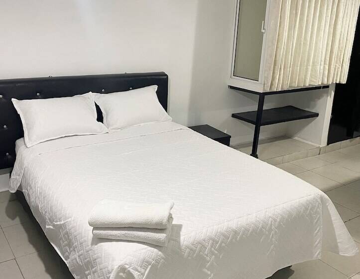 Superior-Zimmer, Estefanía Princess 84