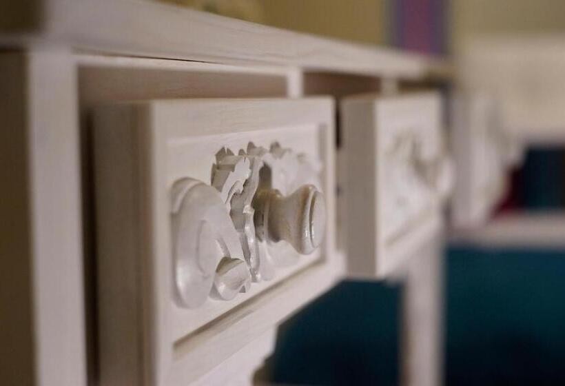 سوییت جونیور, Family Residence Boutique