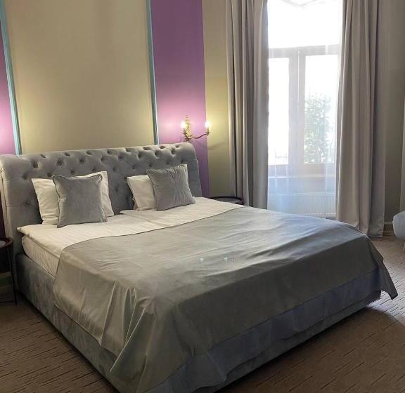 اتاق لوکس, Family Residence Boutique