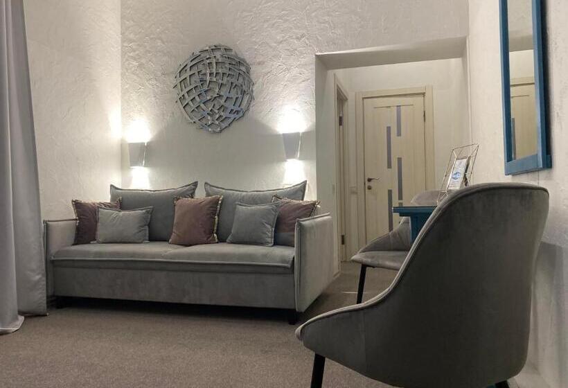 سوییت جونیور, Family Residence Boutique