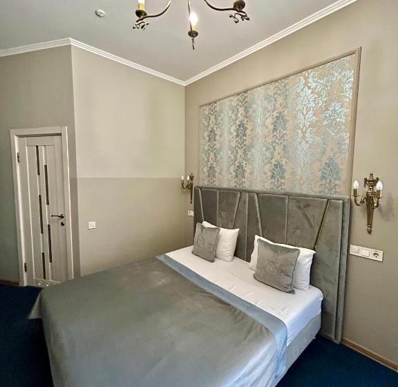 اتاق لوکس سه تخته, Family Residence Boutique