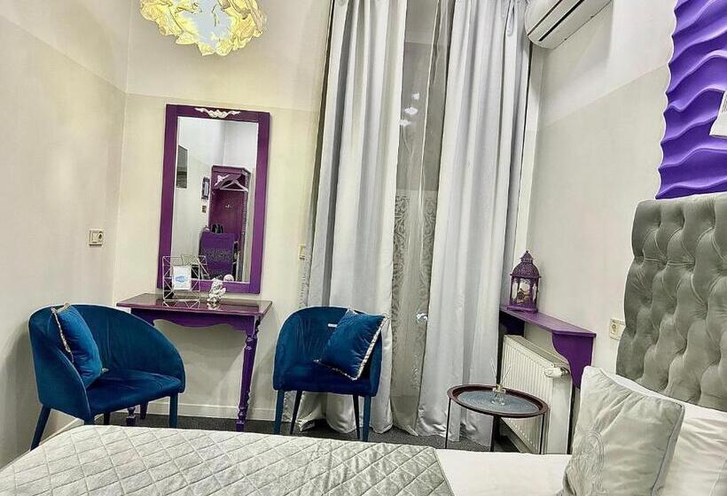 اتاق لوکس, Family Residence Boutique