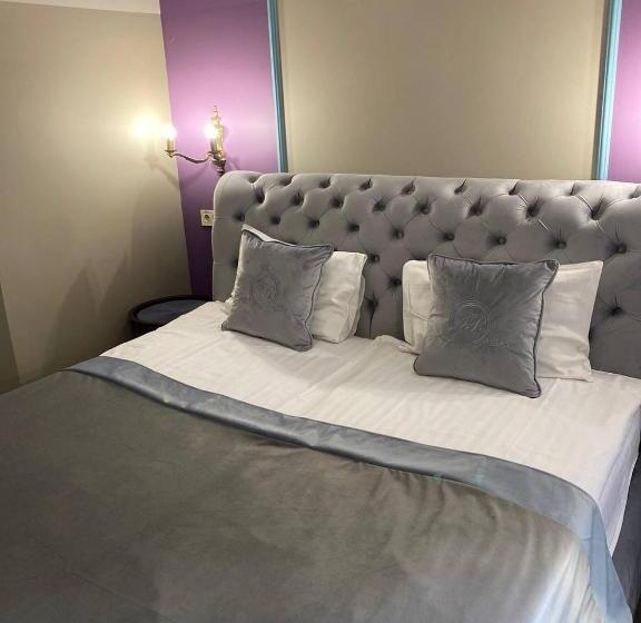 اتاق لوکس, Family Residence Boutique