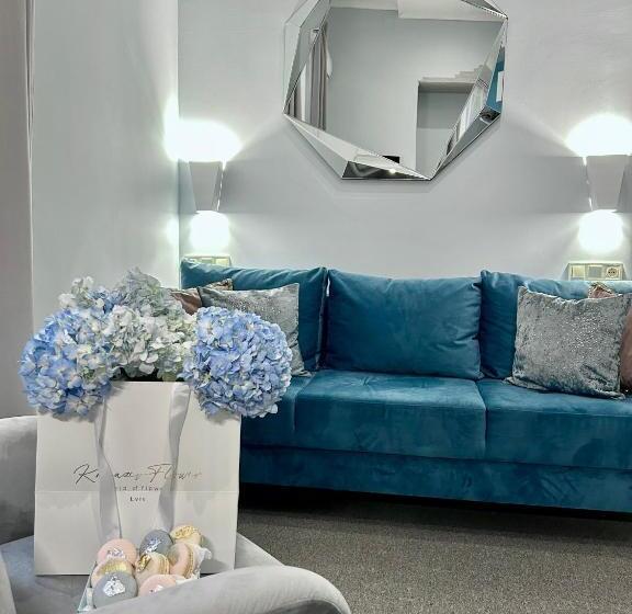 سوییت جونیور با بالکن, Family Residence Boutique