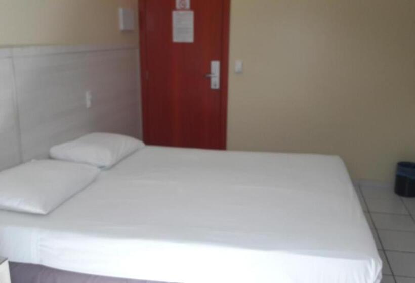 חדר סטנדרט יחיד, Garoto Park