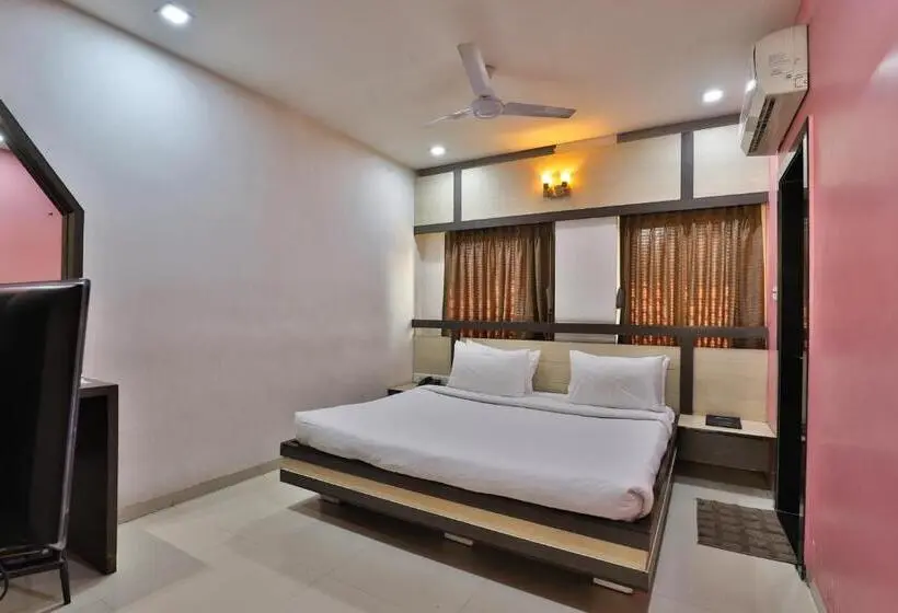 Quarto Standard Cama King, Merit