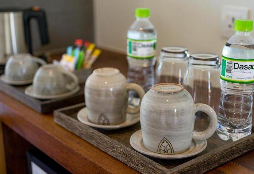 سوییت خانوادگی, Metta Villa