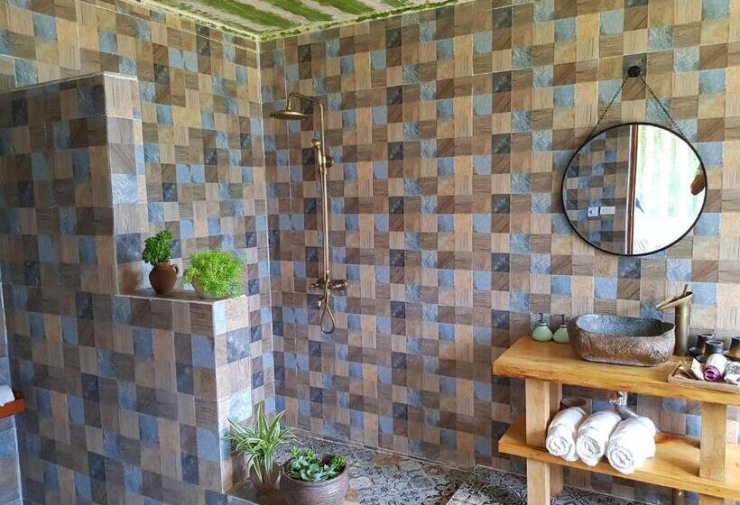 سوییت اجرایی, Sapa Clay House  Mountain Retreat