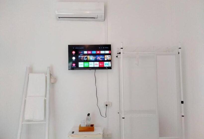 スタンダードルーム, Patra Agaligotel