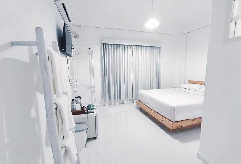 スタンダードルーム, Patra Agaligotel