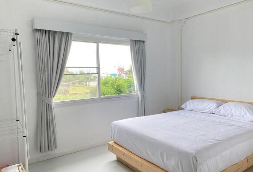 スタンダードルーム, Patra Agaligotel