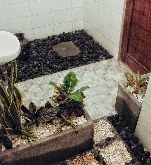 سرير فى غرفة مشتركه, Nuka Beach Inn