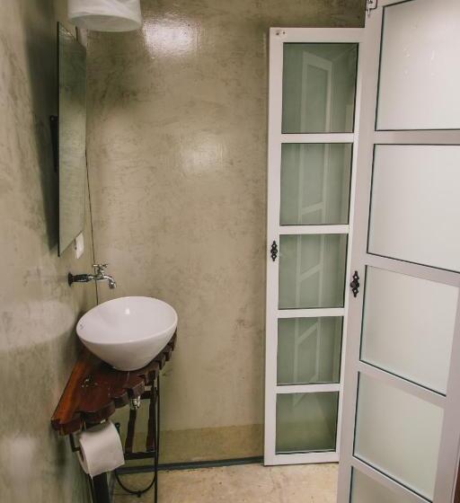 スタンダード４人部屋, The Yak Lake House   Hostal