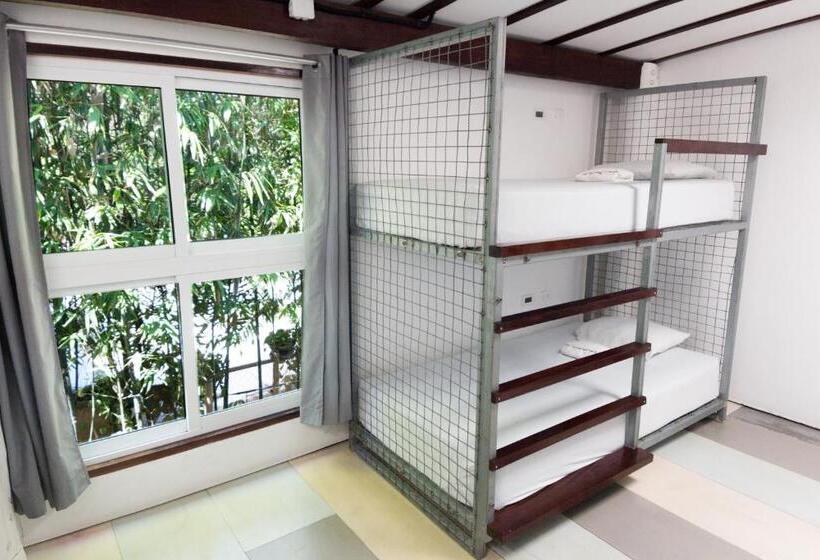 スタンダード４人部屋, The Yak Lake House   Hostal