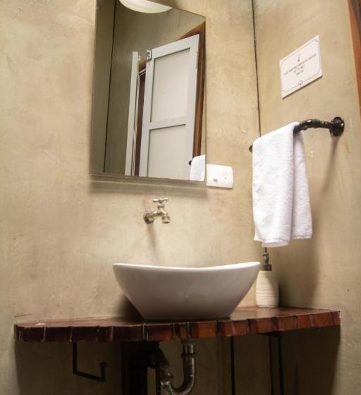 レイクビュースタンダードルーム, The Yak Lake House   Hostal