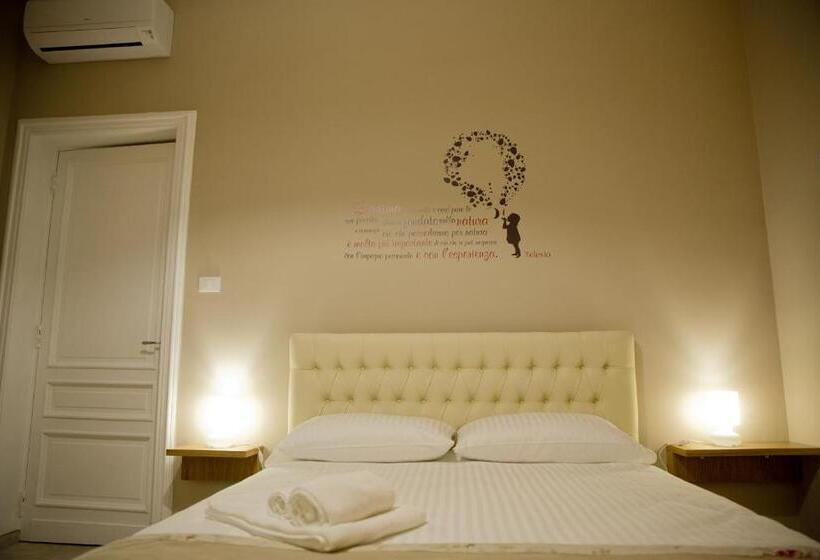 اتاق استاندارد, Svevo