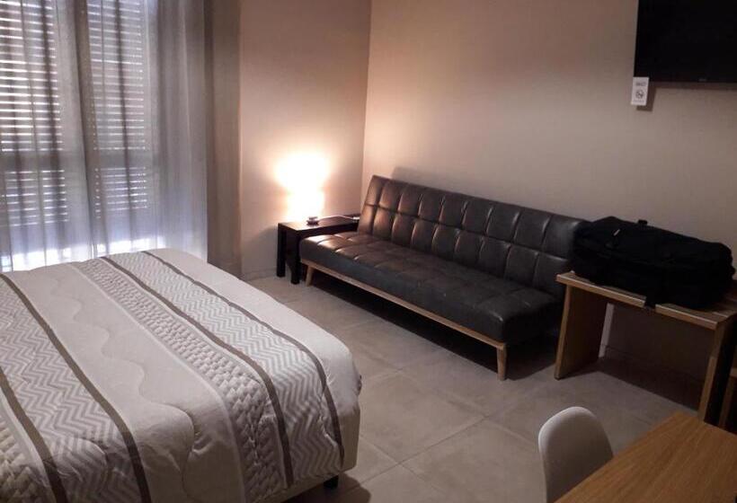 اتاق استاندارد, Svevo