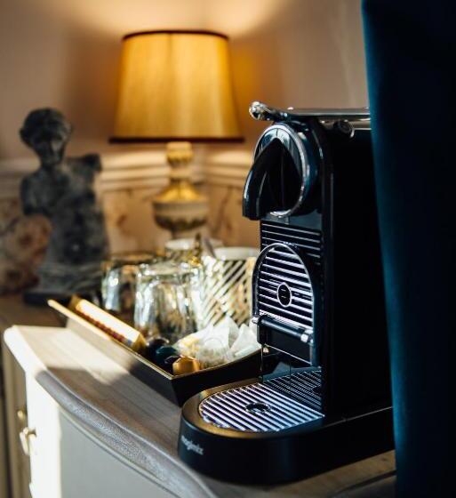 غرفة ديلوكس, Banyers House