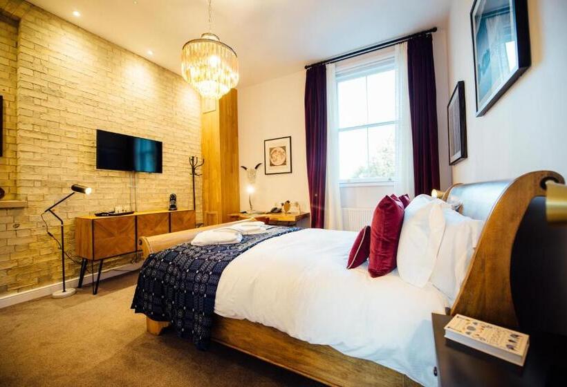 غرفة قياسية, Banyers House