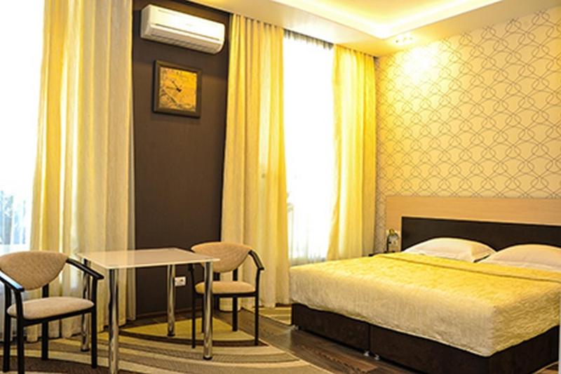 غرفة قياسية لذوى الاحتياجات الخاصة, Bilyj Rojal
