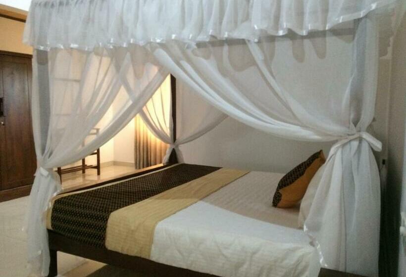 デラックスルーム, Gg Lodge Mirissa