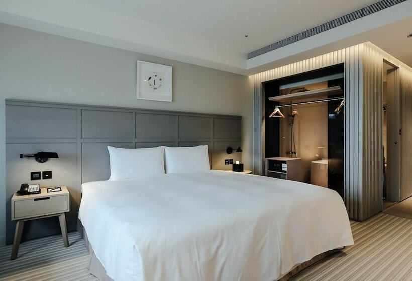 اتاق لوکس, Greet Inn