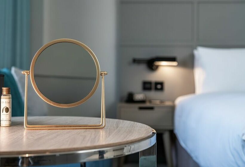 اتاق لوکس, Greet Inn