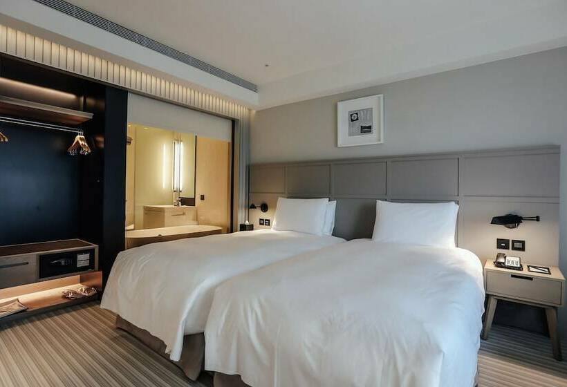 اتاق لوکس, Greet Inn