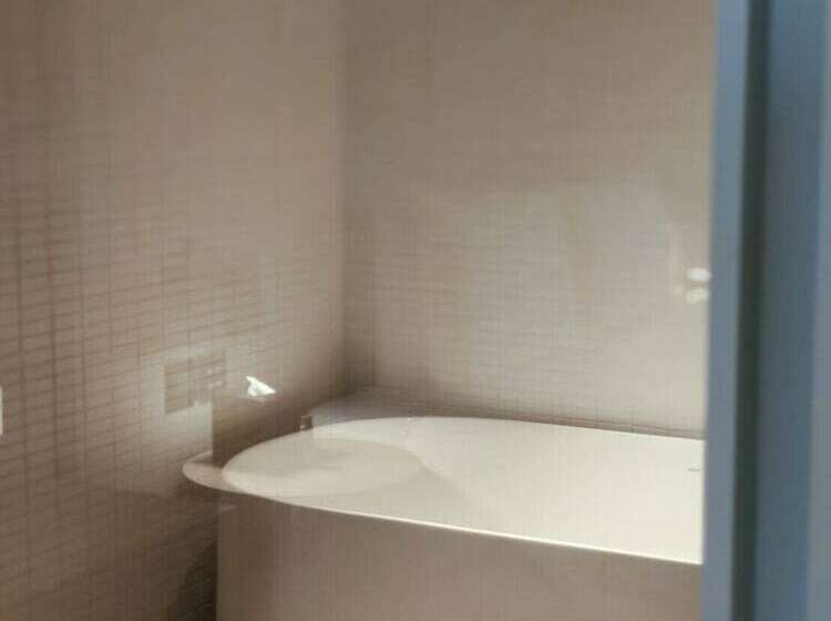 اتاق لوکس, Greet Inn