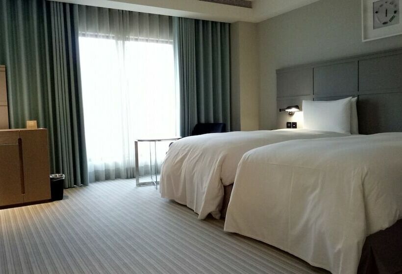 اتاق لوکس, Greet Inn