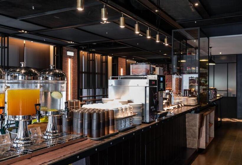 اتاق لوکس, Greet Inn