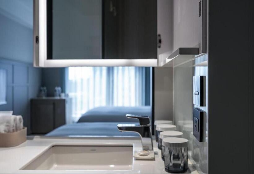 اتاق استاندارد چهار تخته, Greet Inn