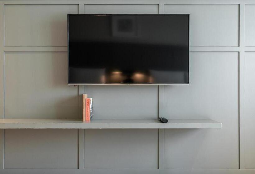 اتاق استاندارد چهار تخته, Greet Inn