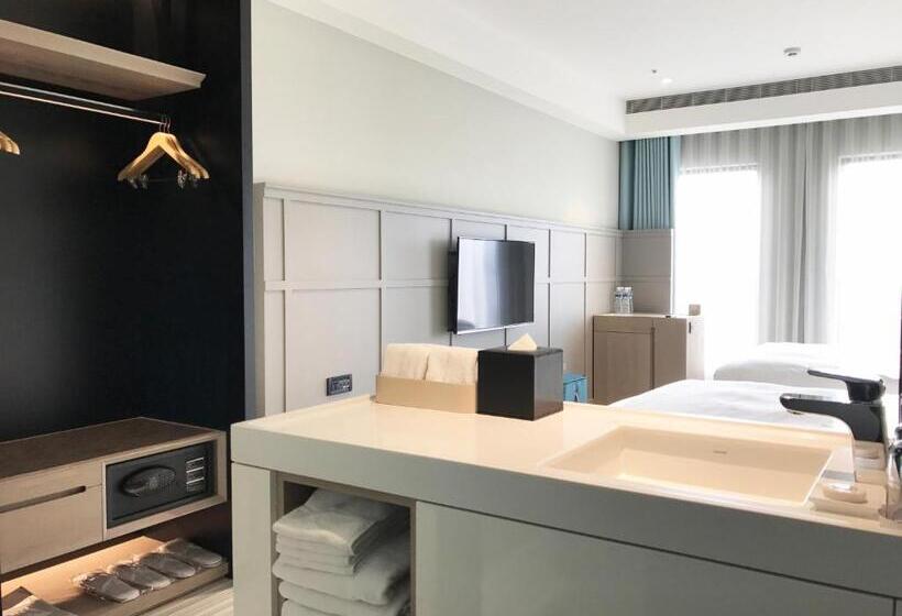 اتاق استاندارد چهار تخته, Greet Inn