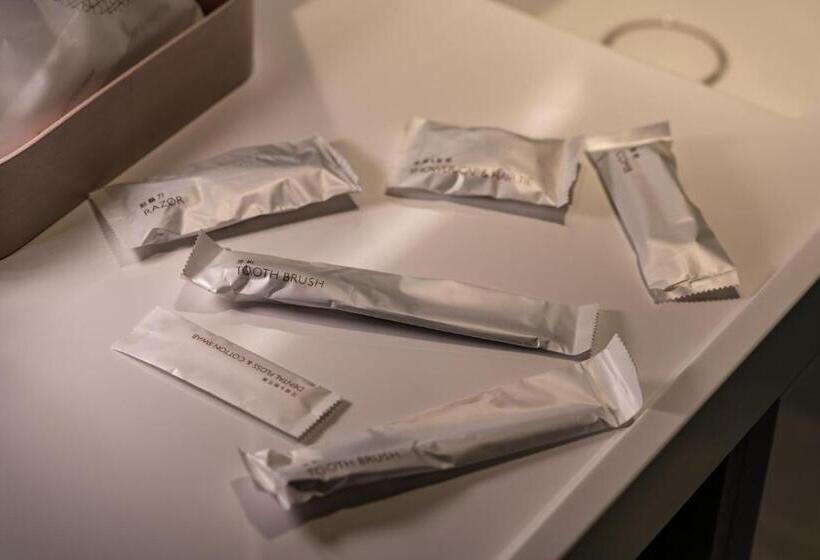 اتاق استاندارد چهار تخته, Greet Inn