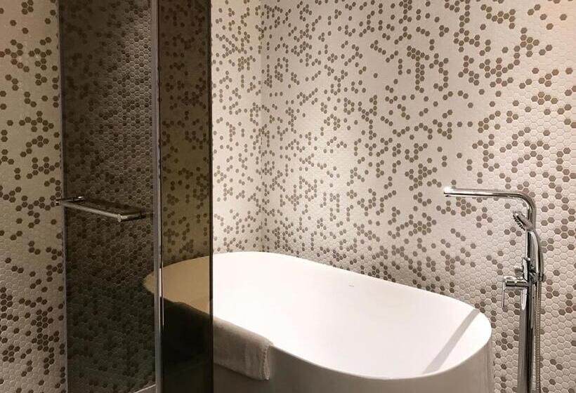 اتاق لوکس چهار تخته, Greet Inn