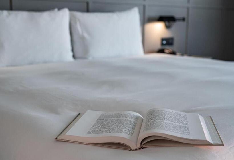 سوییت اجرایی, Greet Inn