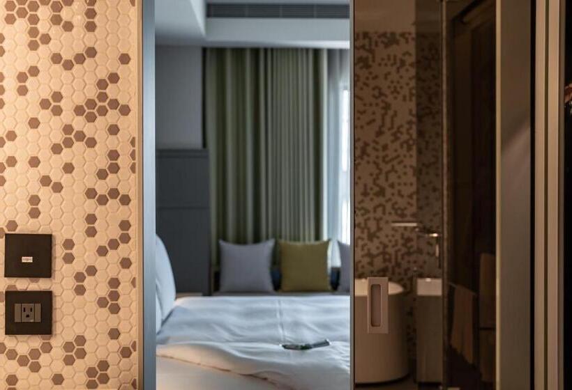 سوییت اجرایی, Greet Inn