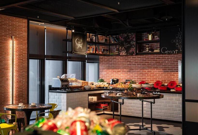 سوییت لوکس, Greet Inn