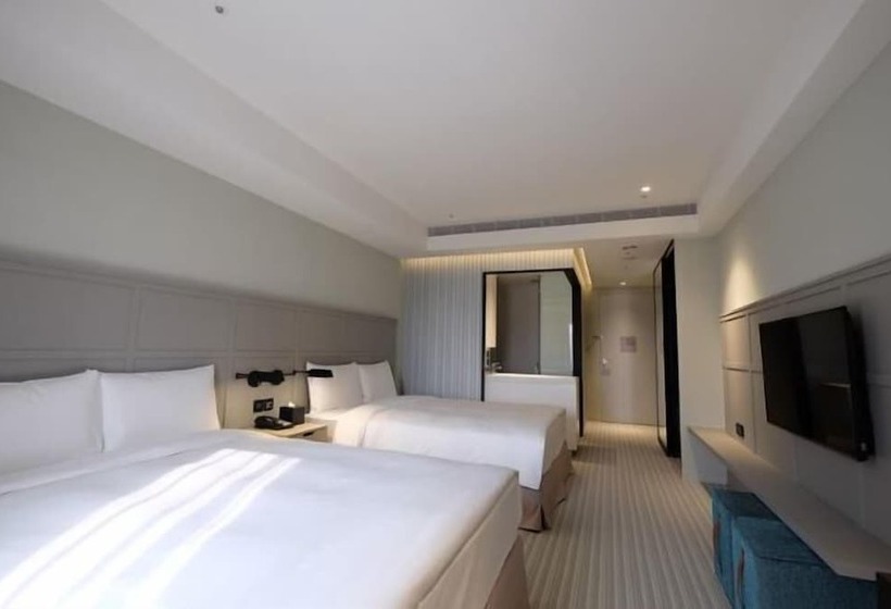 اتاق استاندارد چهار تخته, Greet Inn