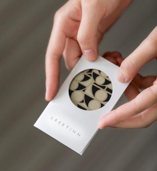 اتاق لوکس, Greet Inn