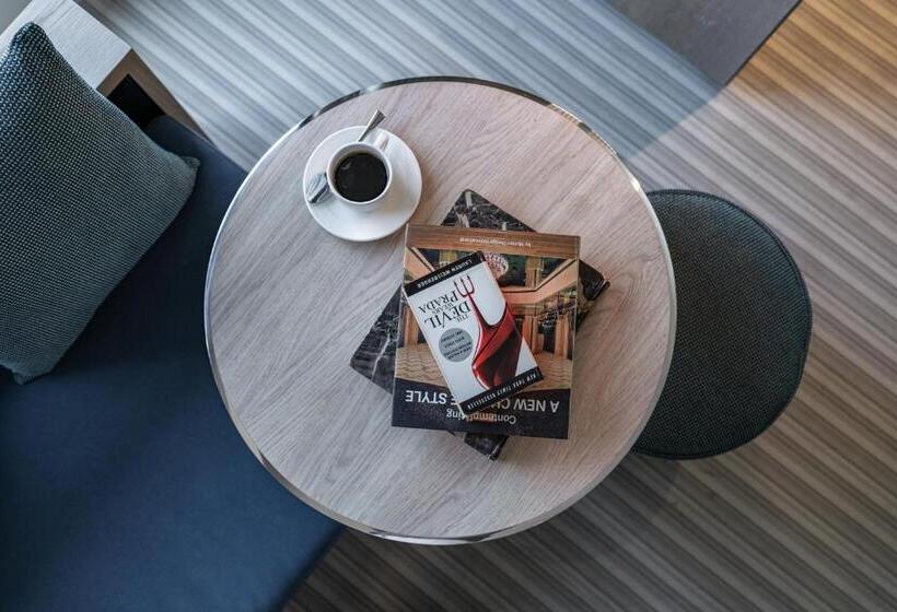 اتاق لوکس, Greet Inn