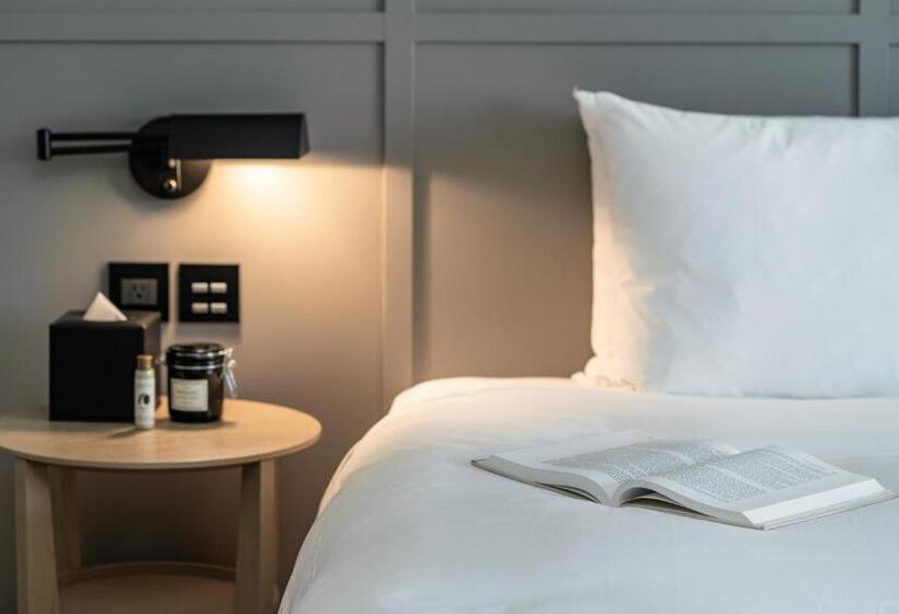 سوییت لوکس, Greet Inn